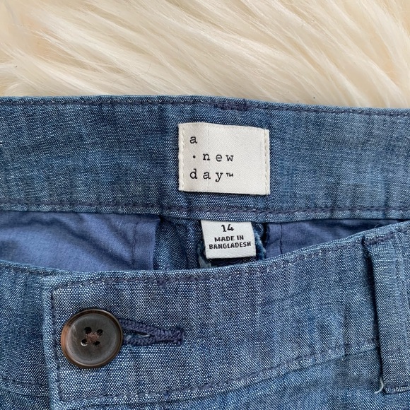 A New Day Denim Shorts - Picture 4 of 5